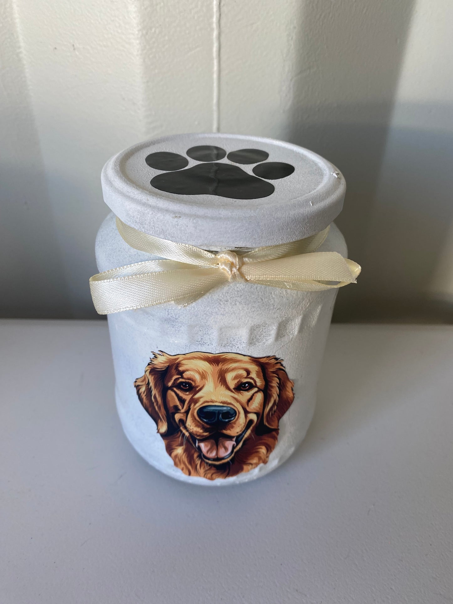 Dog treat jar design 1