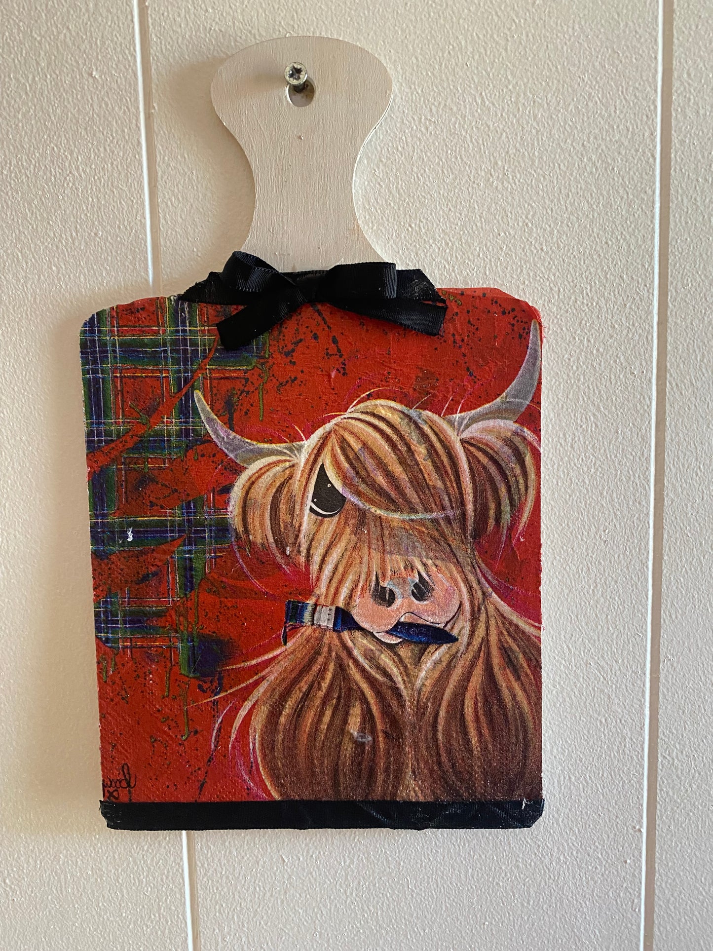 Highland cow tartan cheeseboard hanger
