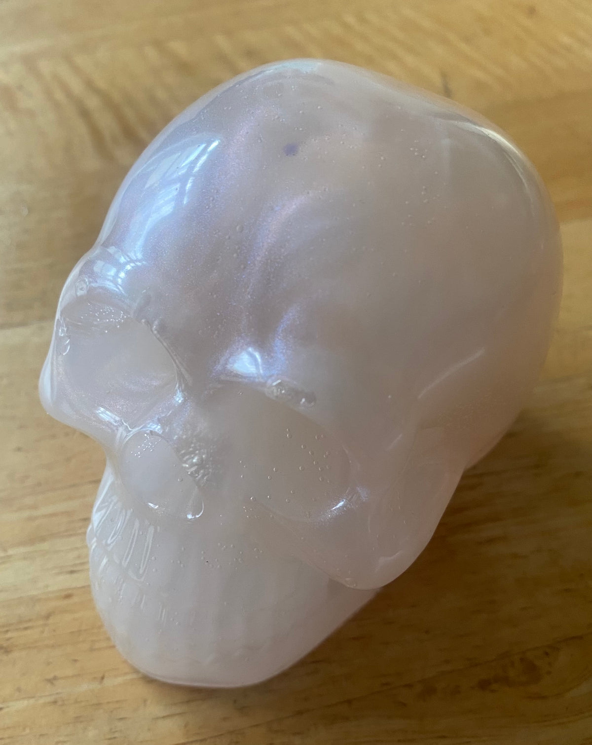 Large white pearlescent resin skull