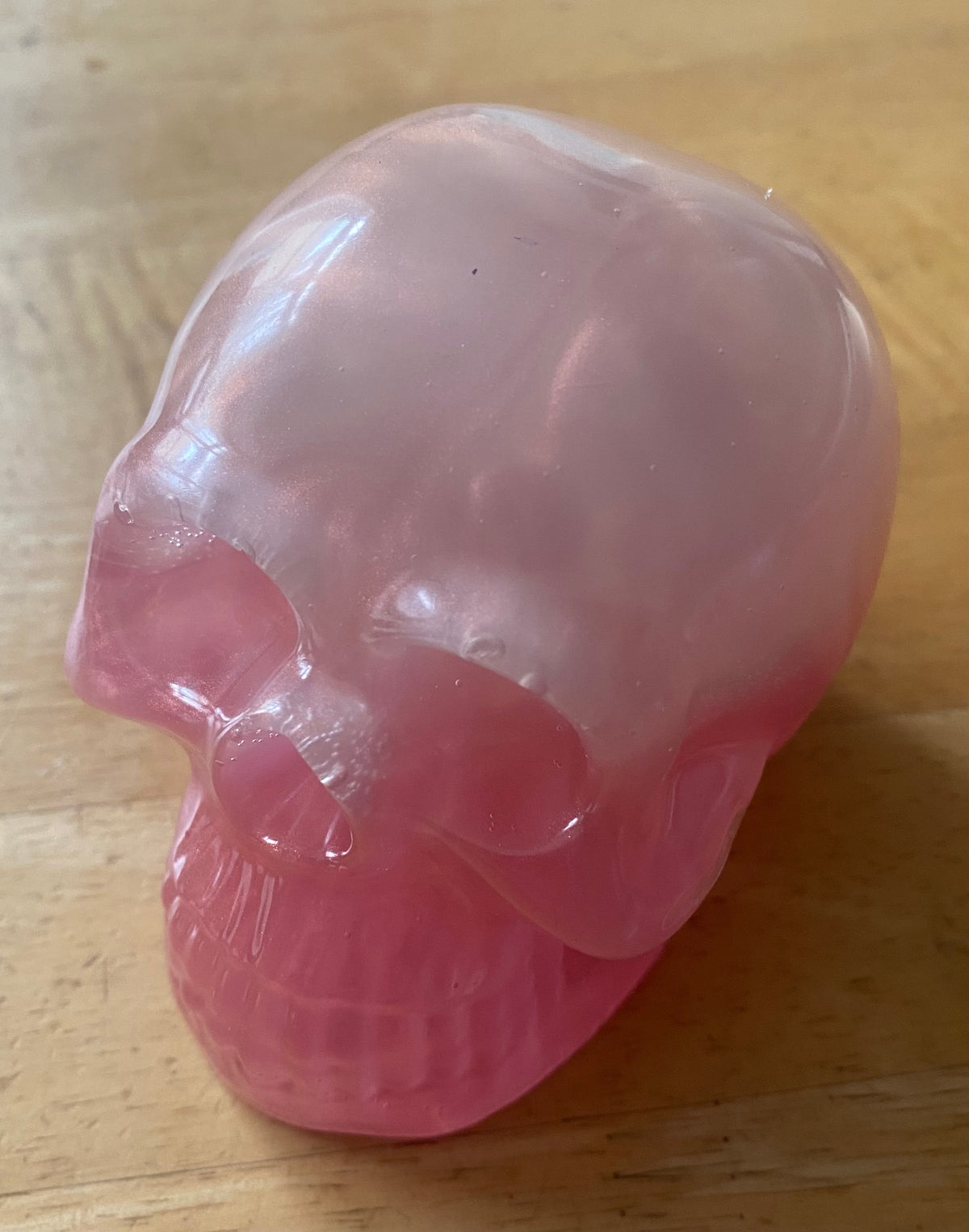 Large resin skull pink
