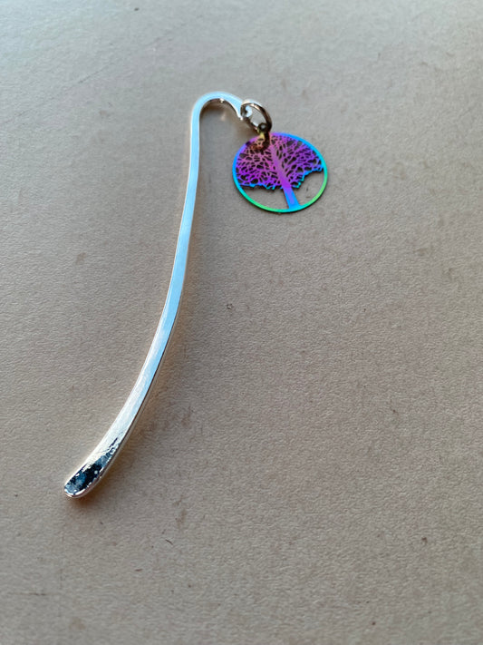 Rainbow bookmark tree