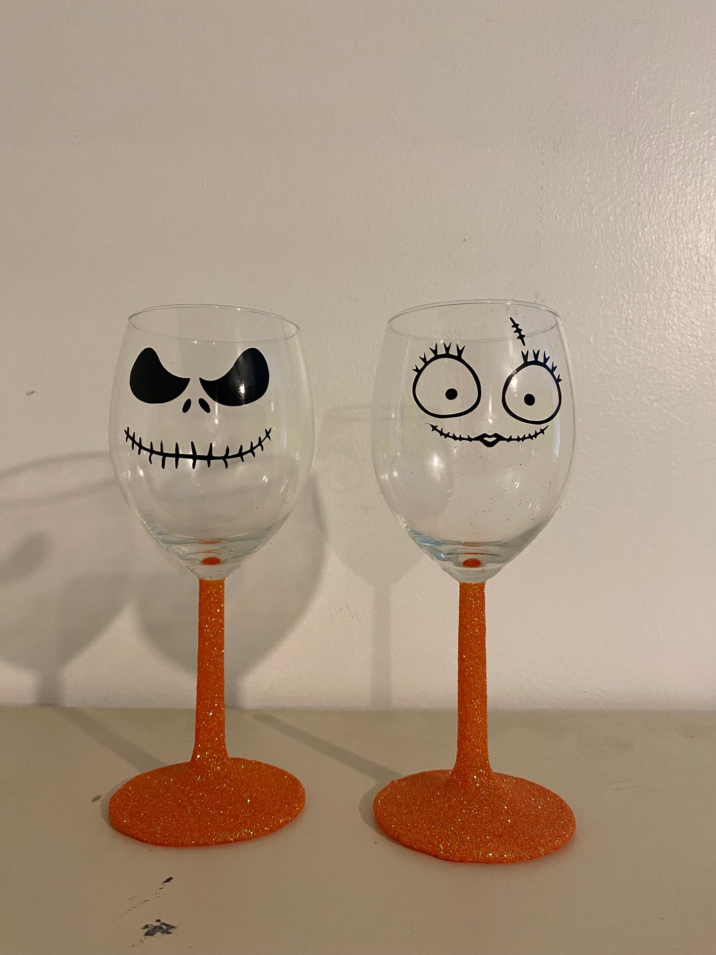 Jack and Sally glitter wine glass