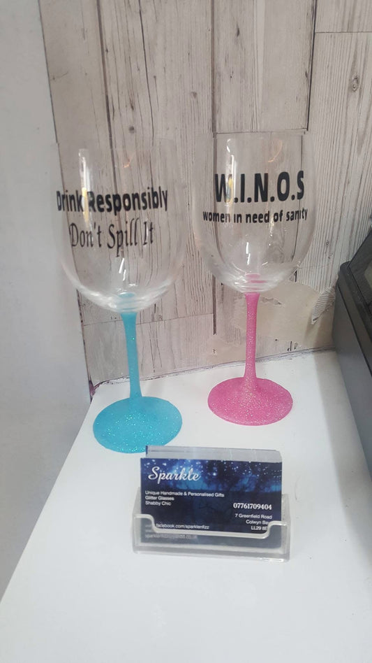 Personalised glitter wine glass