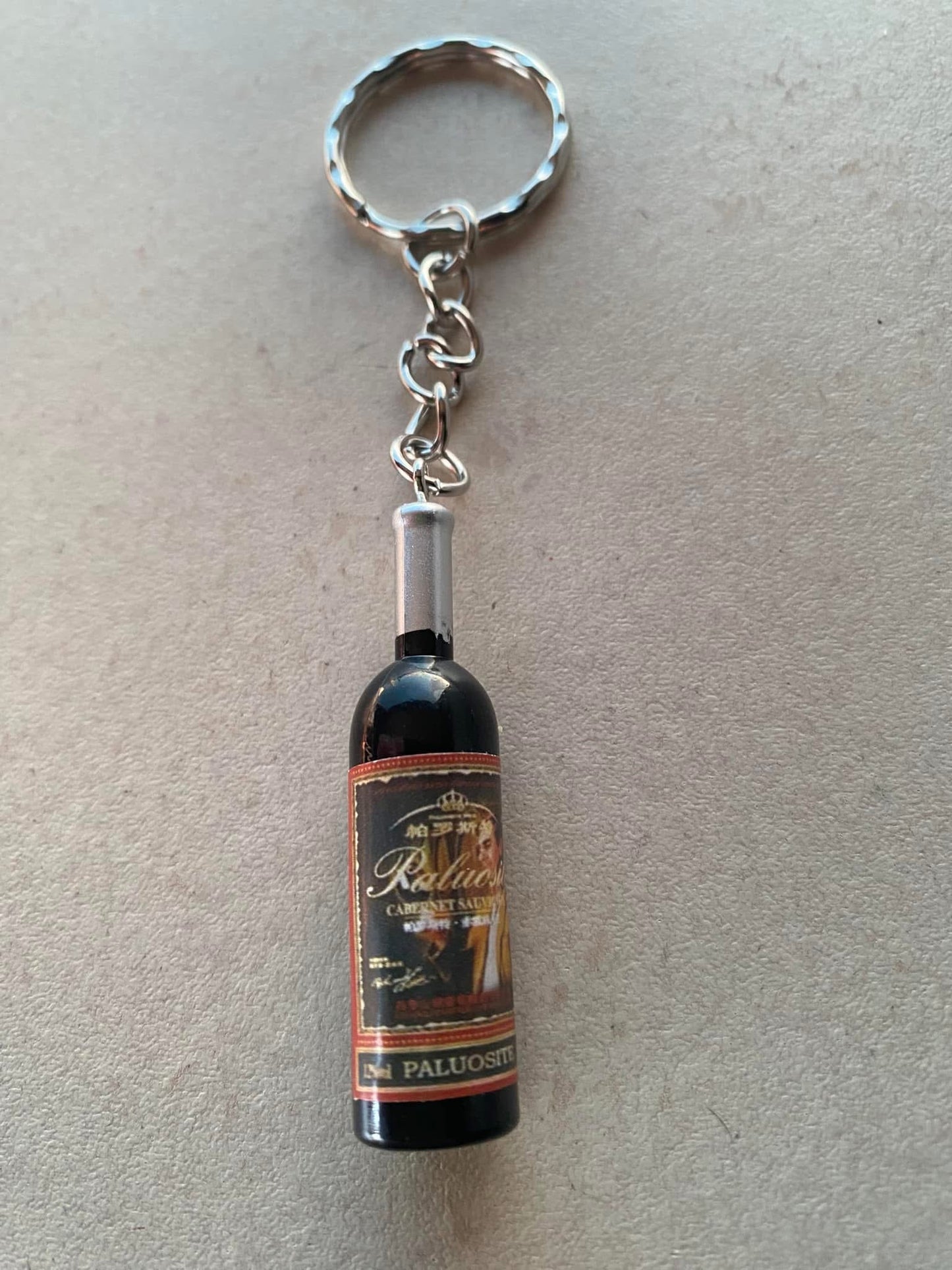 Red wine bottle keyring