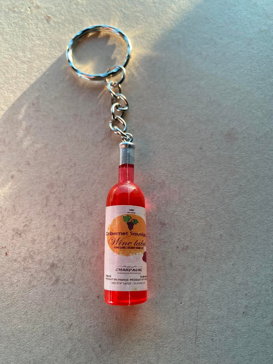 Rose wine bottle keyring