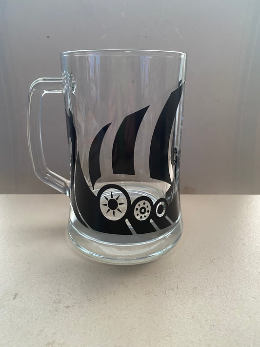 Right handed pint glass tankard