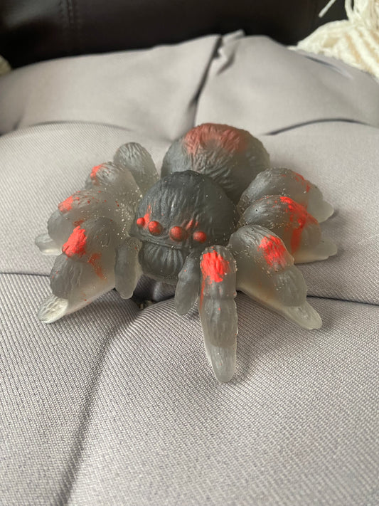 Resin spider black