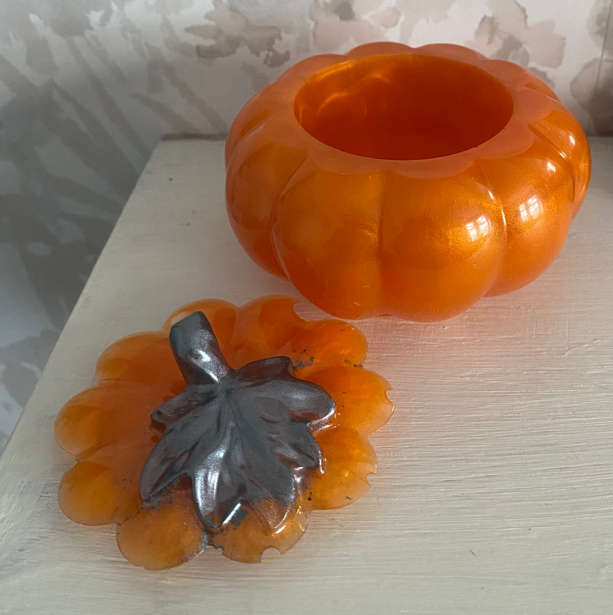 Resin pumpkin trinket box