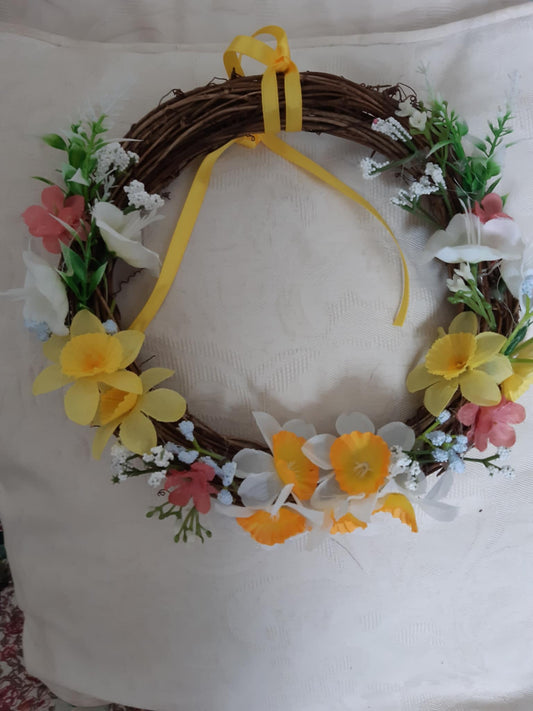 Spring wreath yellow medium